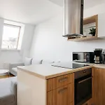 Native Kraszewskiego 26 *